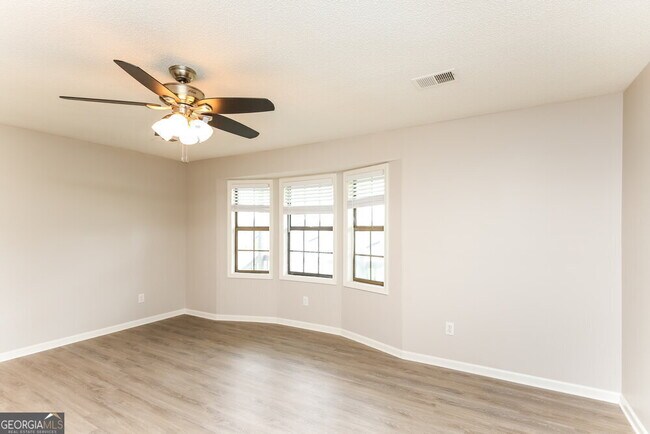 Foto del edificio - 2768 Bold Springs Rd