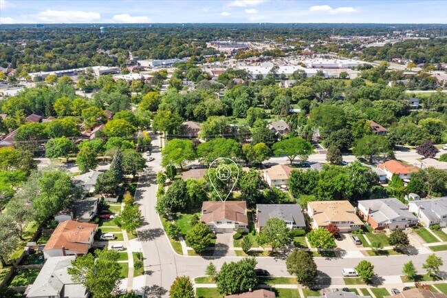 Foto del edificio - 1702 N Drury Ln