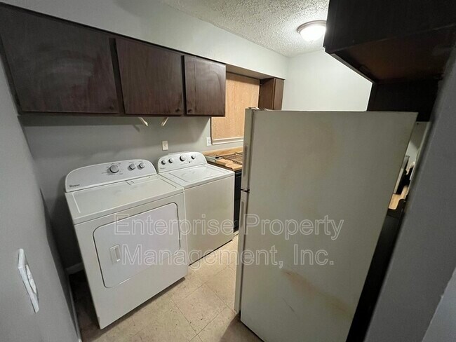 Foto del edificio - 1365 Garden Rd