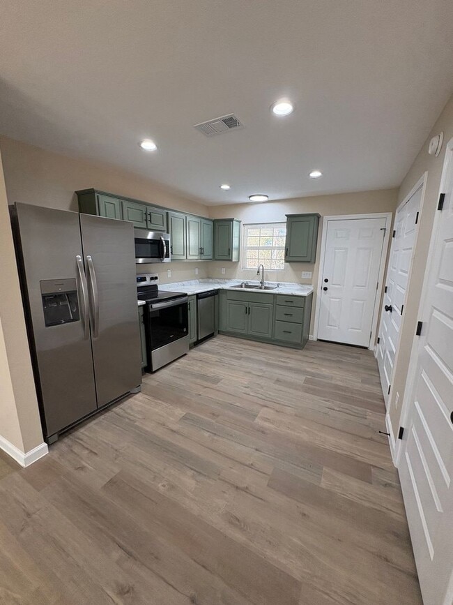 Foto del edificio - 1806 Teston Ln