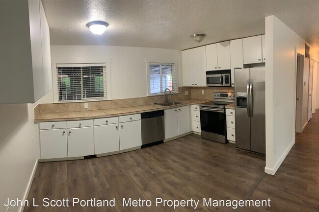 Foto del edificio - 3 br, 2 bath House - 18810 SE Division Street