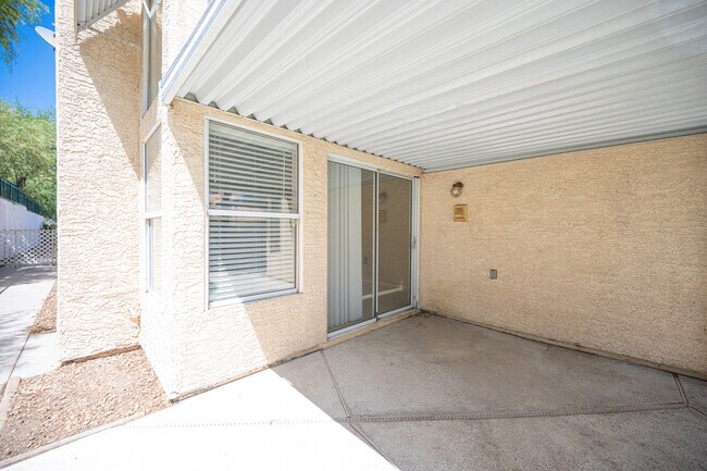 Building Photo - 5345 Desert Blossom Rd