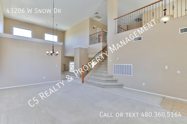 Foto del edificio - 43206 W Snow Dr