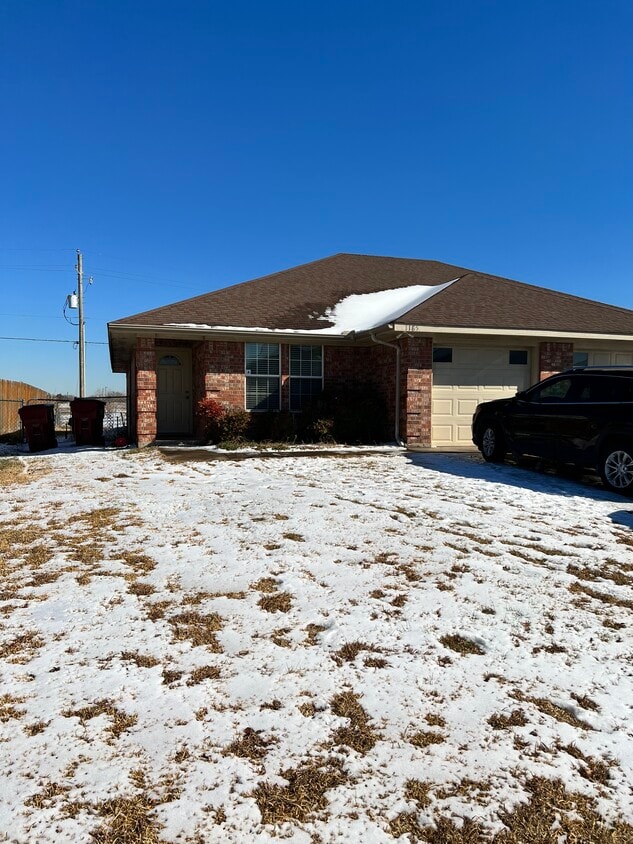 Building Photo - 1179 Greywood Dr