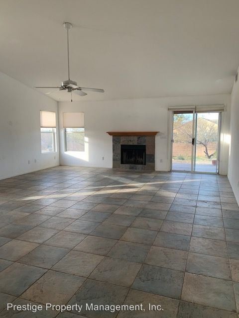 Building Photo - 3 br, 2 bath House - 401 N Calle Rinconado