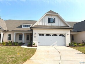 Building Photo - 156 Rugby Dr