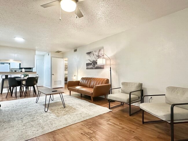 Building Photo - Salado Apartments