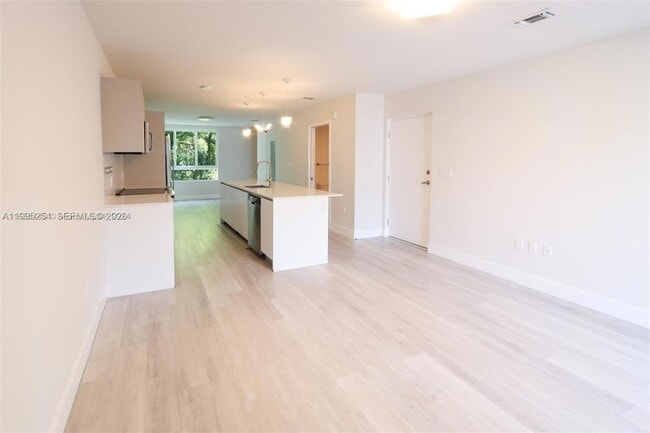 Building Photo - 2555 NE 193rd St