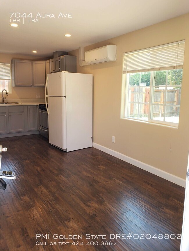 Building Photo - 7044 Aura Ave