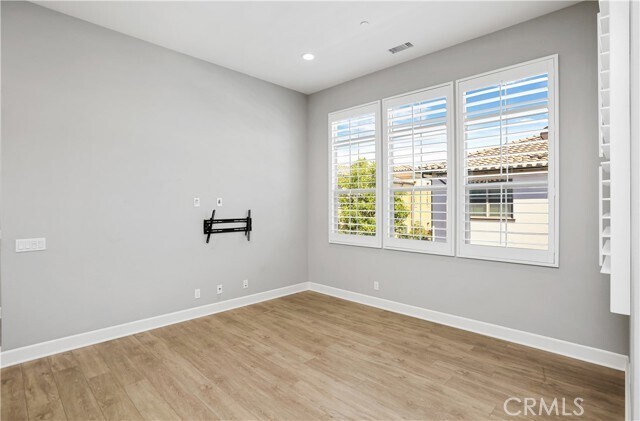 Building Photo - 136 Parkwood