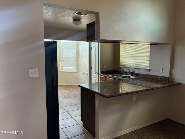 Building Photo - 4016 Hueco Valley Dr