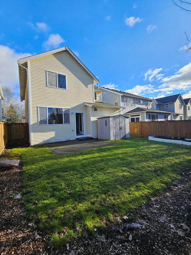 Foto del edificio - Beautiful 3 bed, 2.5 bath home in Fife