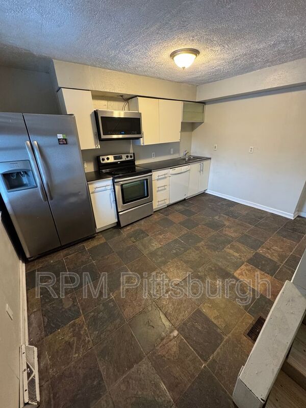 Foto principal - 2840 Josephine St