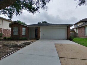 Building Photo - 18018 Heron Forest Ln