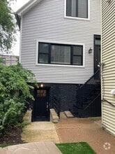 Building Photo - 1037 W Wellington Ave