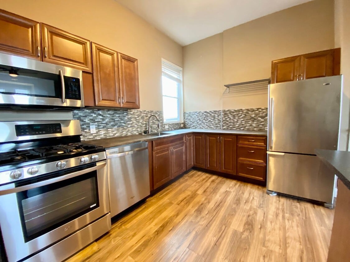 Photo - 1305 Allegheny Ave