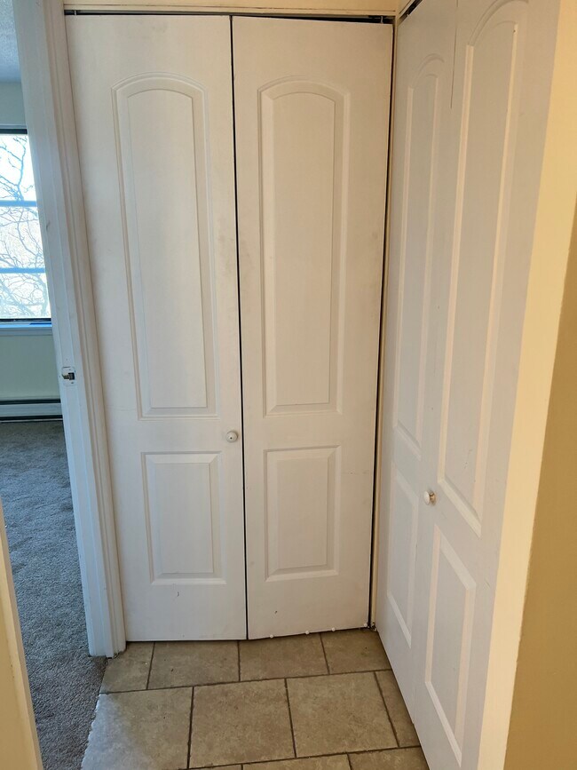 Building Photo - 156 Burgundy Hill Ln