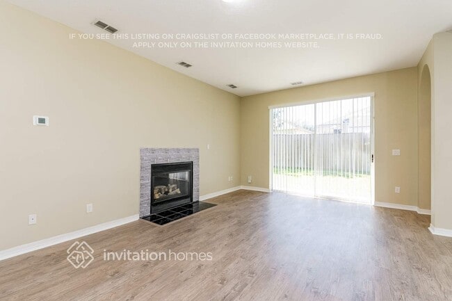 Building Photo - 866 Cherry Valley Way