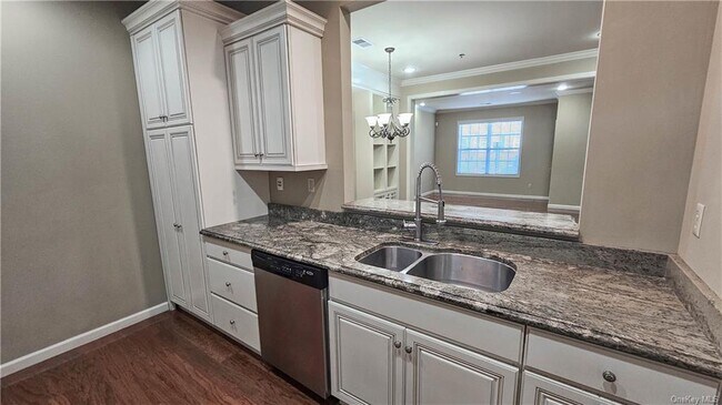 Building Photo - 107 Canter Ct