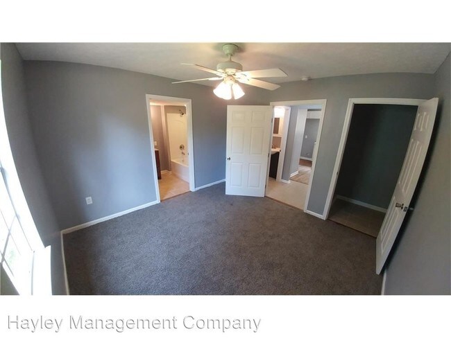 Building Photo - 3 br, 2 bath House - 1700 1st Ave