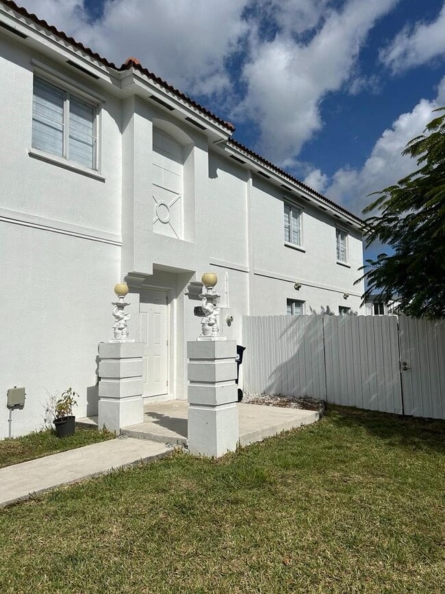 Building Photo - 13529 SW 262nd St