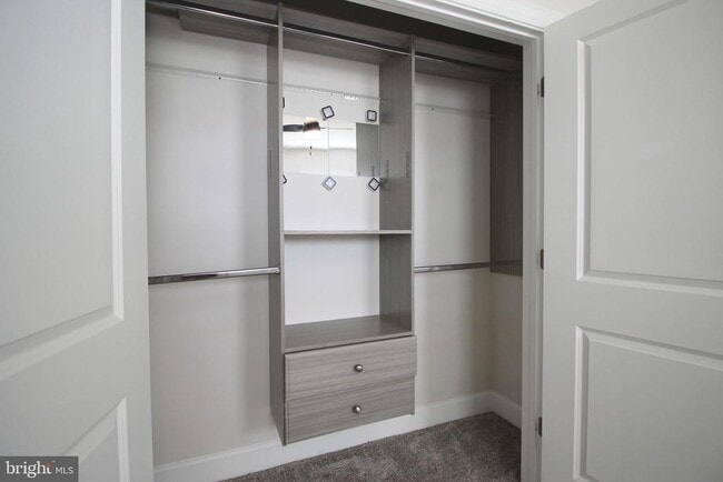 Building Photo - 43355 Radford Divide Ter