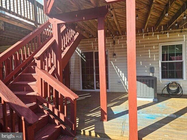Foto del edificio - 3315 Hollow Ct