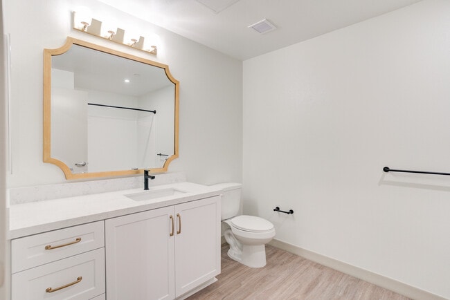 Building Photo - Bolsa Row Apartments