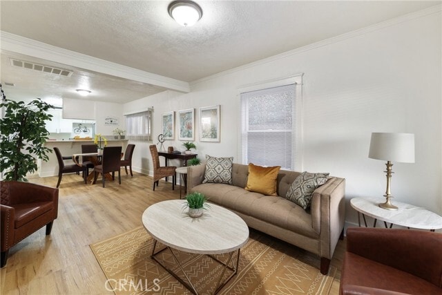 Building Photo - 1146 N Loma Vista Dr