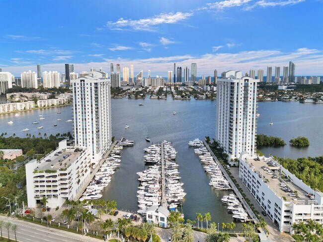 Foto del edificio - 17301 Biscayne Blvd