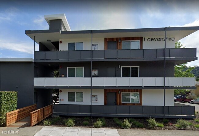 Building Photo - 1 Devonshire Blvd