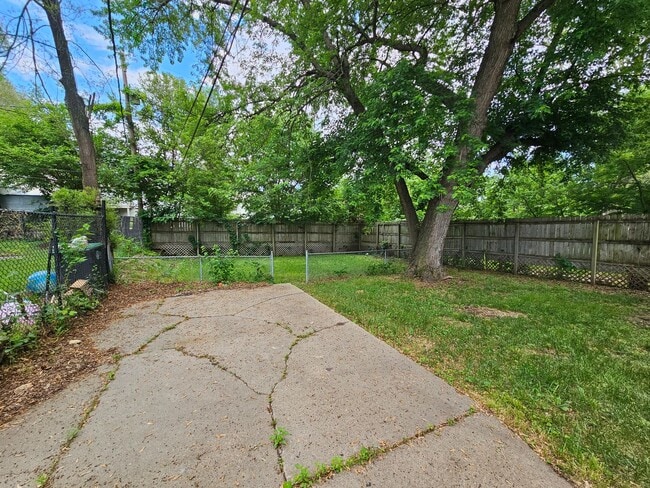 Building Photo - 5315 N 35th St
