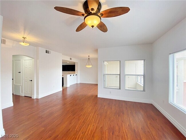 Foto del edificio - 10701 Pappas Ln