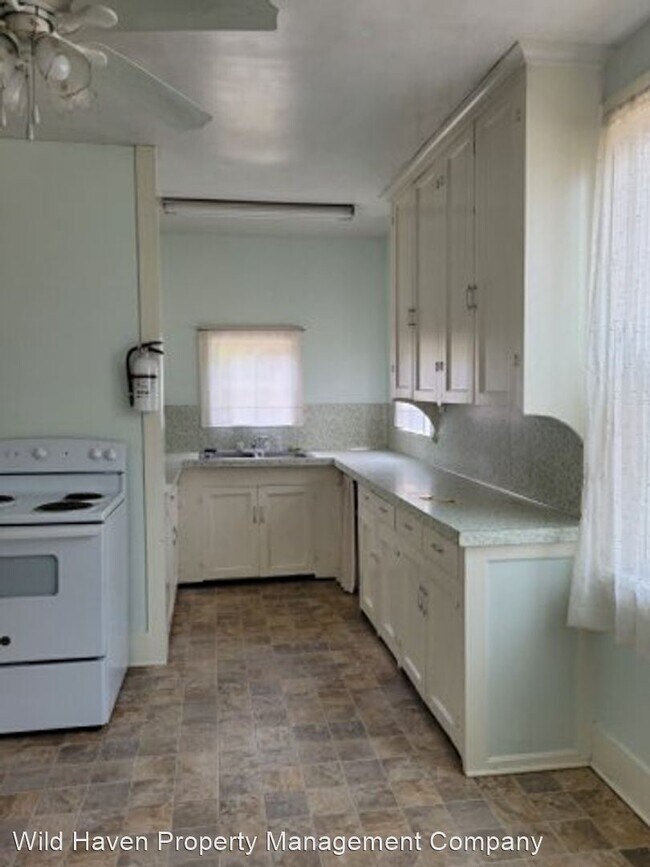 Foto del edificio - 2 br, 1 bath House - 7825 NW Meadowlake Rd.