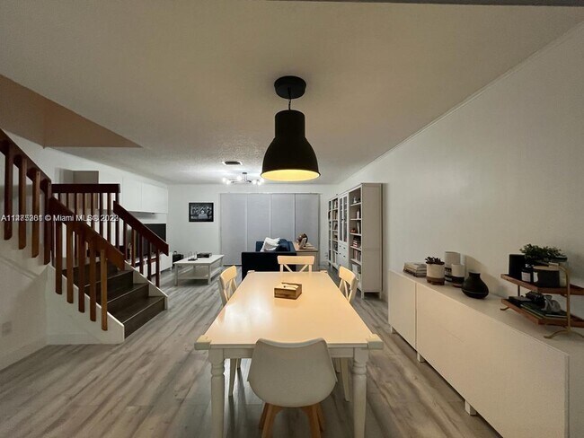 Building Photo - 360 NW 106th Terrace