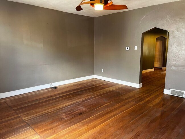 Foto del edificio - Move-in Special: FIRST MONTH’S RENT FREE!!...