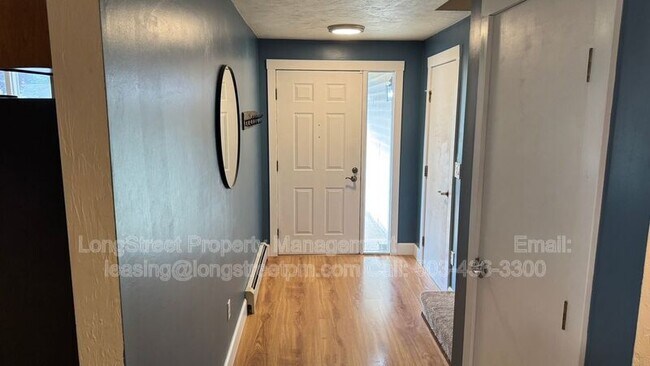 Foto del edificio - 2995 Fir Oaks Dr SW