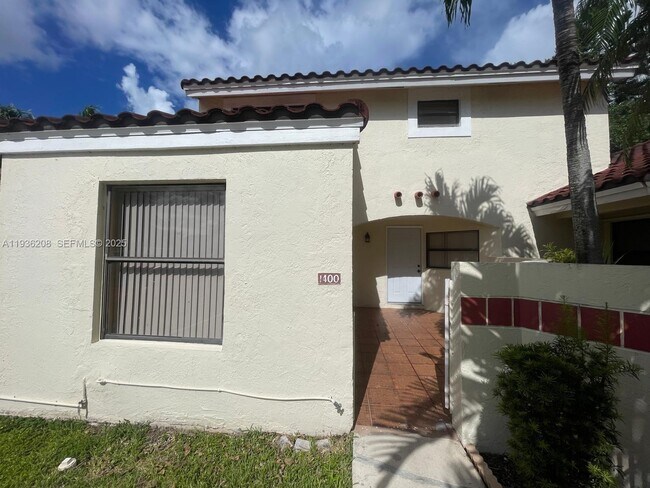 Foto del edificio - 1400 San Remo Cir