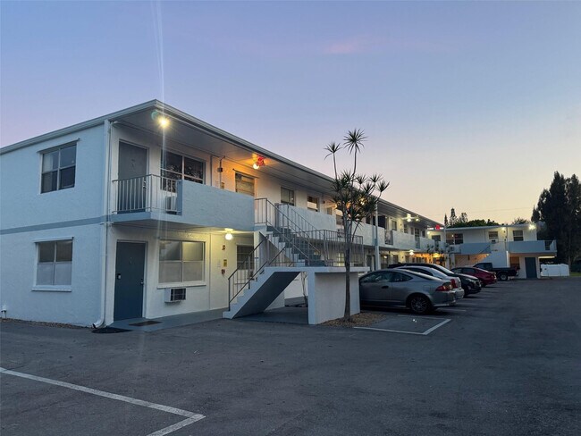 Foto del edificio - 3211 SW 44th St