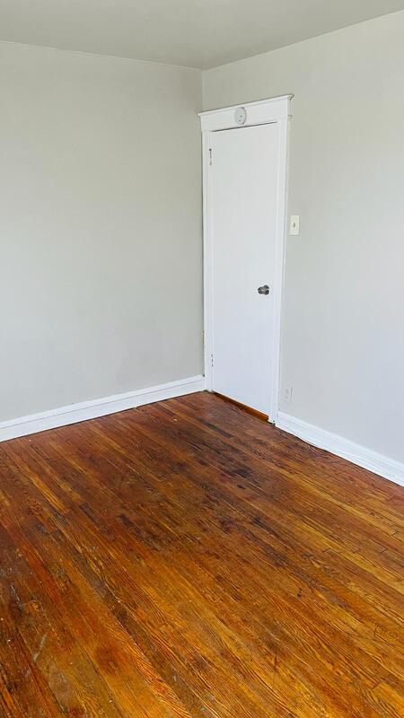 Foto del edificio - 451 Timberlake Rd