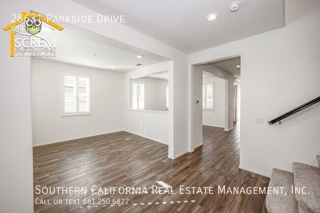 Foto del edificio - 28631 Parkside Dr