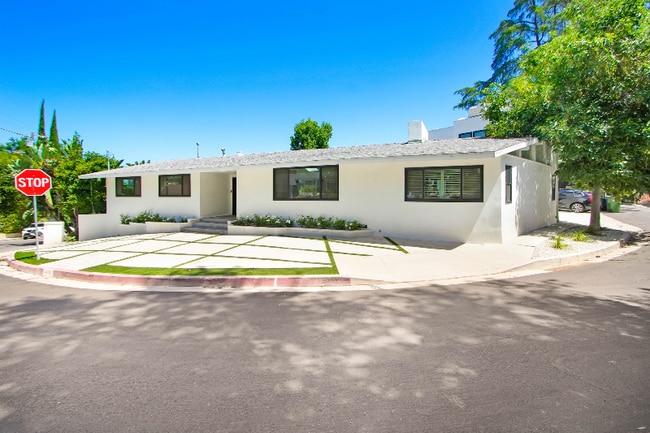 Foto del edificio - 4166 Crisp Canyon Rd