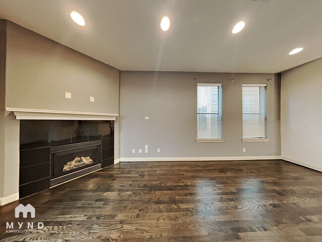 Foto del edificio - 7404 Coronado Way