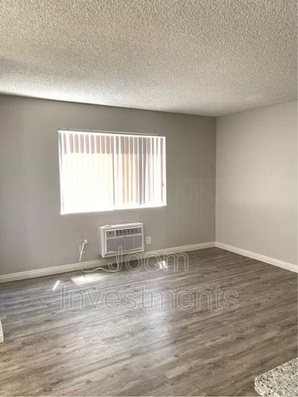 Building Photo - 1527 S Palm Ave