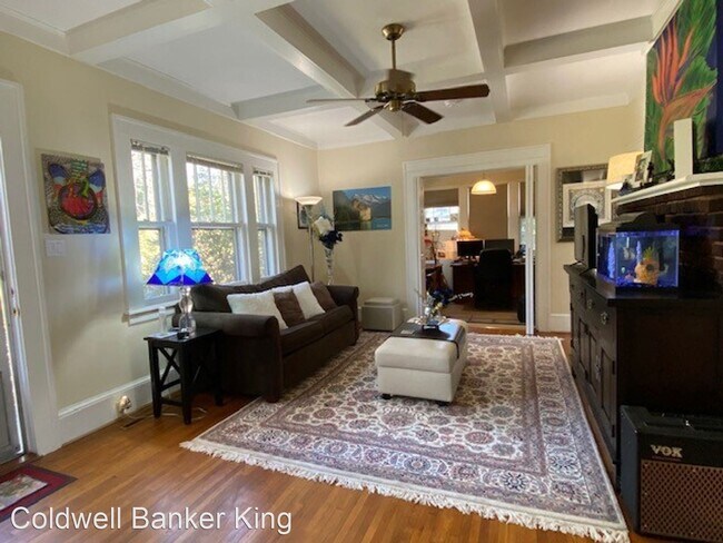 Building Photo - 2 br, 1 bath House - 37 King St