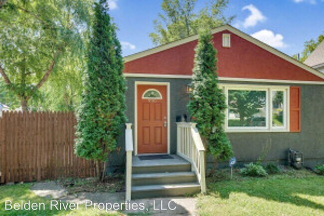 Foto del edificio - 5 br, 2 bath House - 996 fremont ave