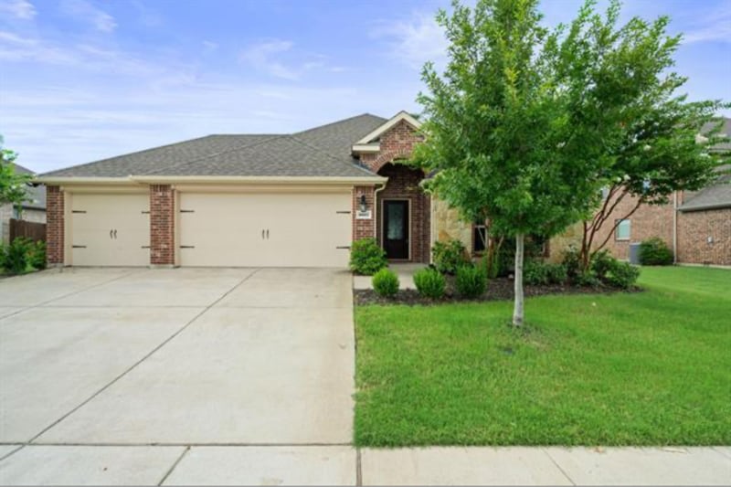 Foto principal - 3027 Maverick Dr