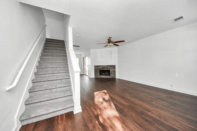 Building Photo - 21218 Somerset Park Ln