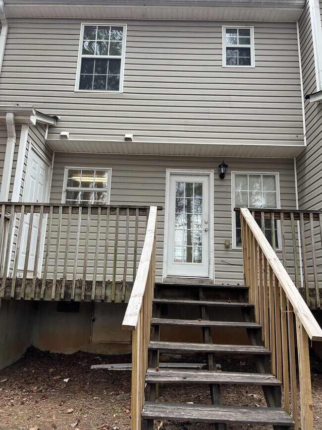 Foto del edificio - 5720 Windfall Ln