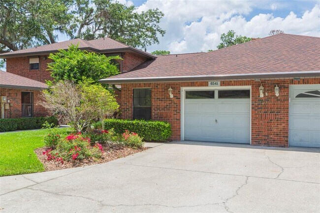 Building Photo - 6541 Brentwood Dr.